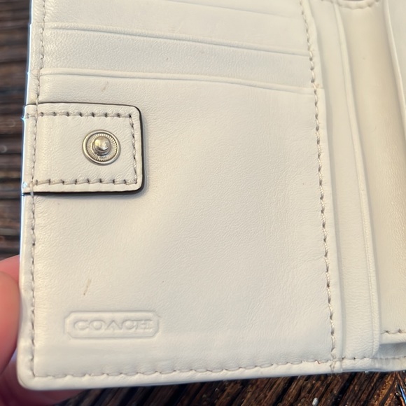 COACH SIGNATURE WALLET - Picture 10 of 12